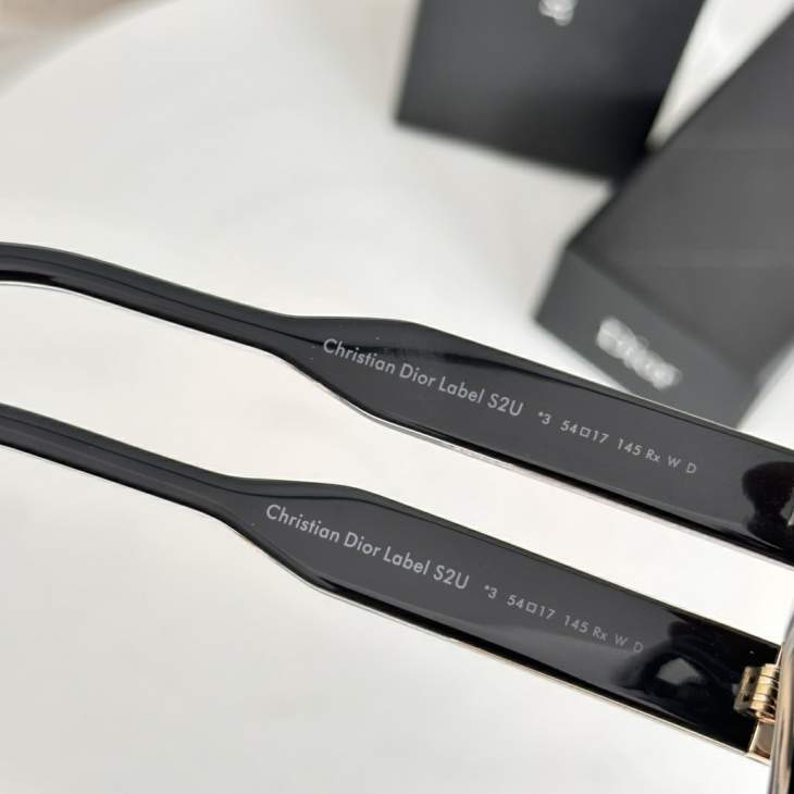 Picture of Dior Sunglasses _SKUfw76719943fw